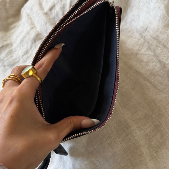 Coach Signature White Wristlet Clutch - Picture 4 of 4